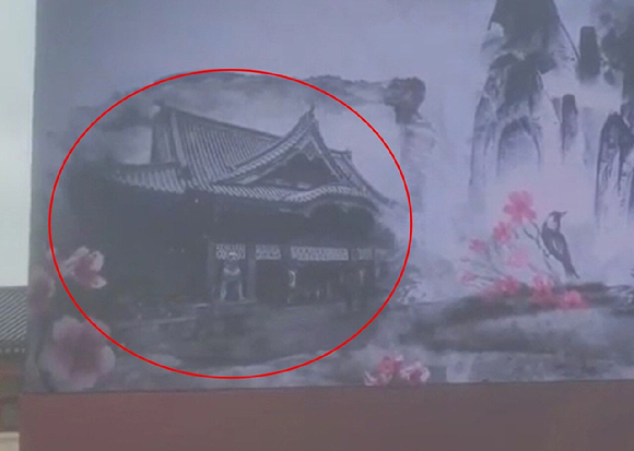 지난 15일 '세종대왕 나신 날' 기념 행사 영상에 일본 신사 사진이 사용된 것을 두고 서경덕 성신여대 교수가 "어이없는 실수"라고 지적했다. 사진은 해당 영상. [사진=서경덕 교수 페이스북]