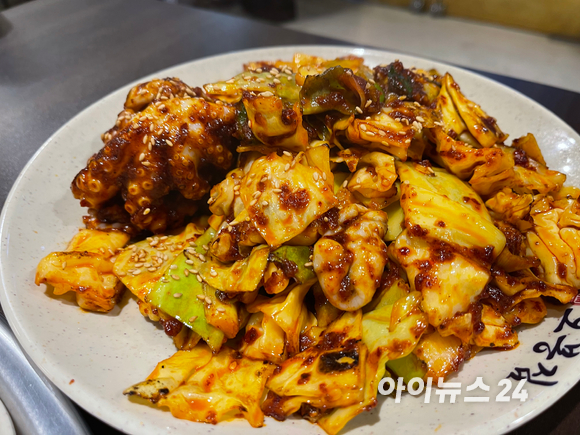 오봉집 보쌈 [사진=원성윤 기자]