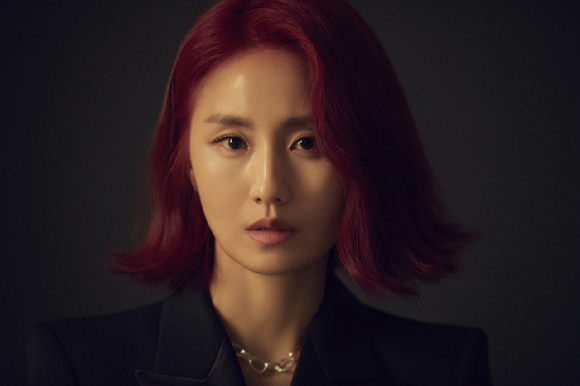 배우 남주혁이 디즈니+ '비질란테' 화보 촬영에서 포즈를 취하고 있다. [사진=월트디즈니 컴퍼니 코리아]
