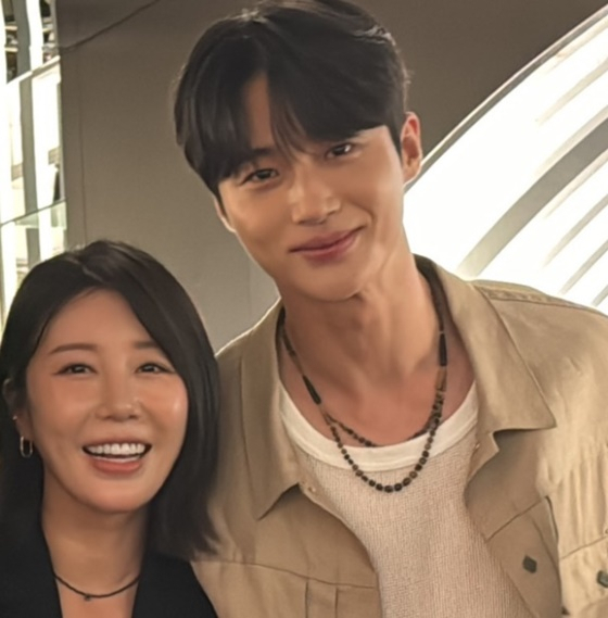 나비 변우석 [사진=나비 SNS]