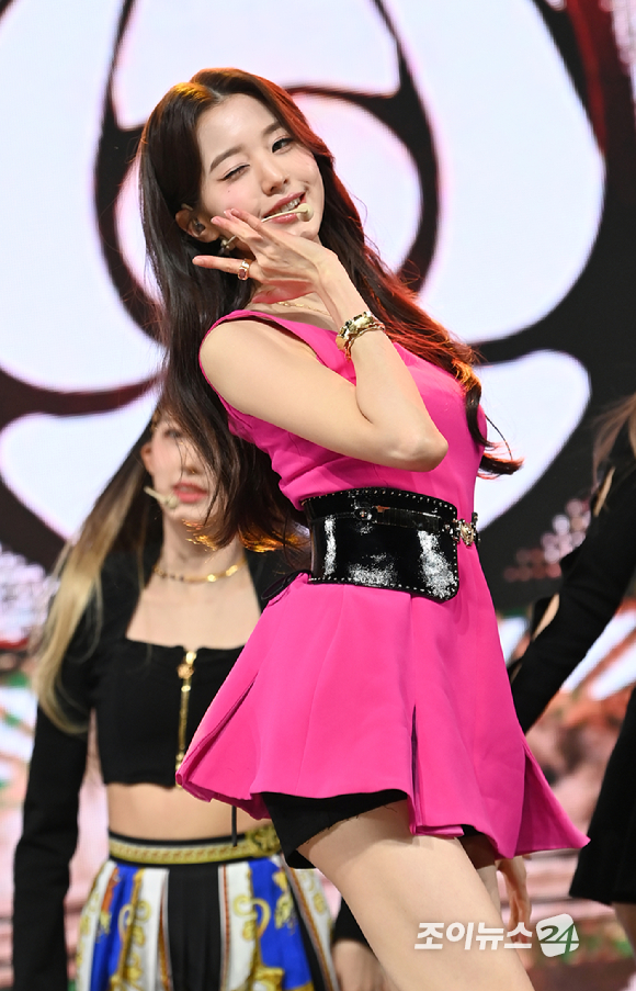 포토아이브(IVE) 장원영, '은혜로운 윙크'