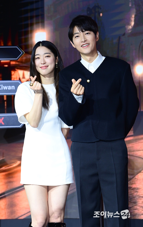 배우 최성은이 넷플릭스 영화 '로기완'(감독 김희진) 인터뷰에 앞서 포즈를 취하고 있다. [사진=넷플릭스]