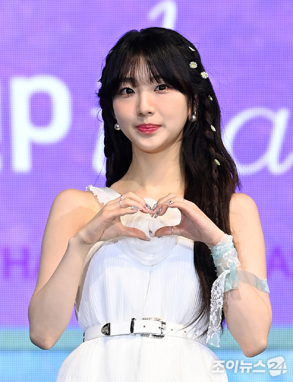 이달의 소녀 여진, 미주투어 중 실신 "일시적 호흡 문제…안정됐다"