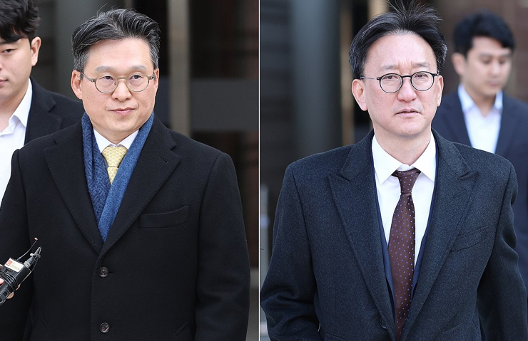 채상병 순직 사건 수사를 방해한 혐의를 받는 김선규(왼쪽)·송창진 전 고위공직자범죄수사처(공수처) 부장검사가 구속 전 피의자 심문(영장실질심사)을 마친 후 17일 서울 서초구 서울중앙지법을 나서고 있다. 2025.11.17 [사진=연합뉴스]